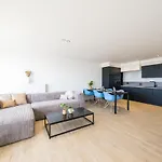 Apartment 2 Bedrooms With Magnificent Seaview And Free Parking
